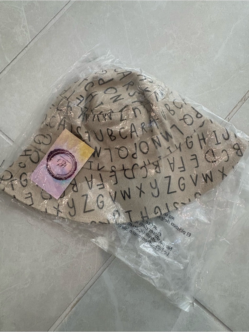 Women’s  Alphabet Print Bucket Hat - Beige